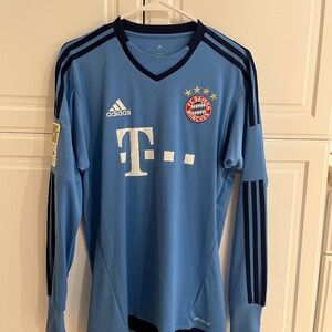 Bayern München Neuer Jersey - Bundesliga Unisex Small